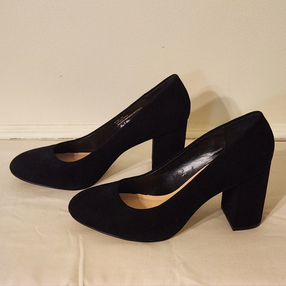 Bella Vita Black Suede Block Heel Shoes 10N